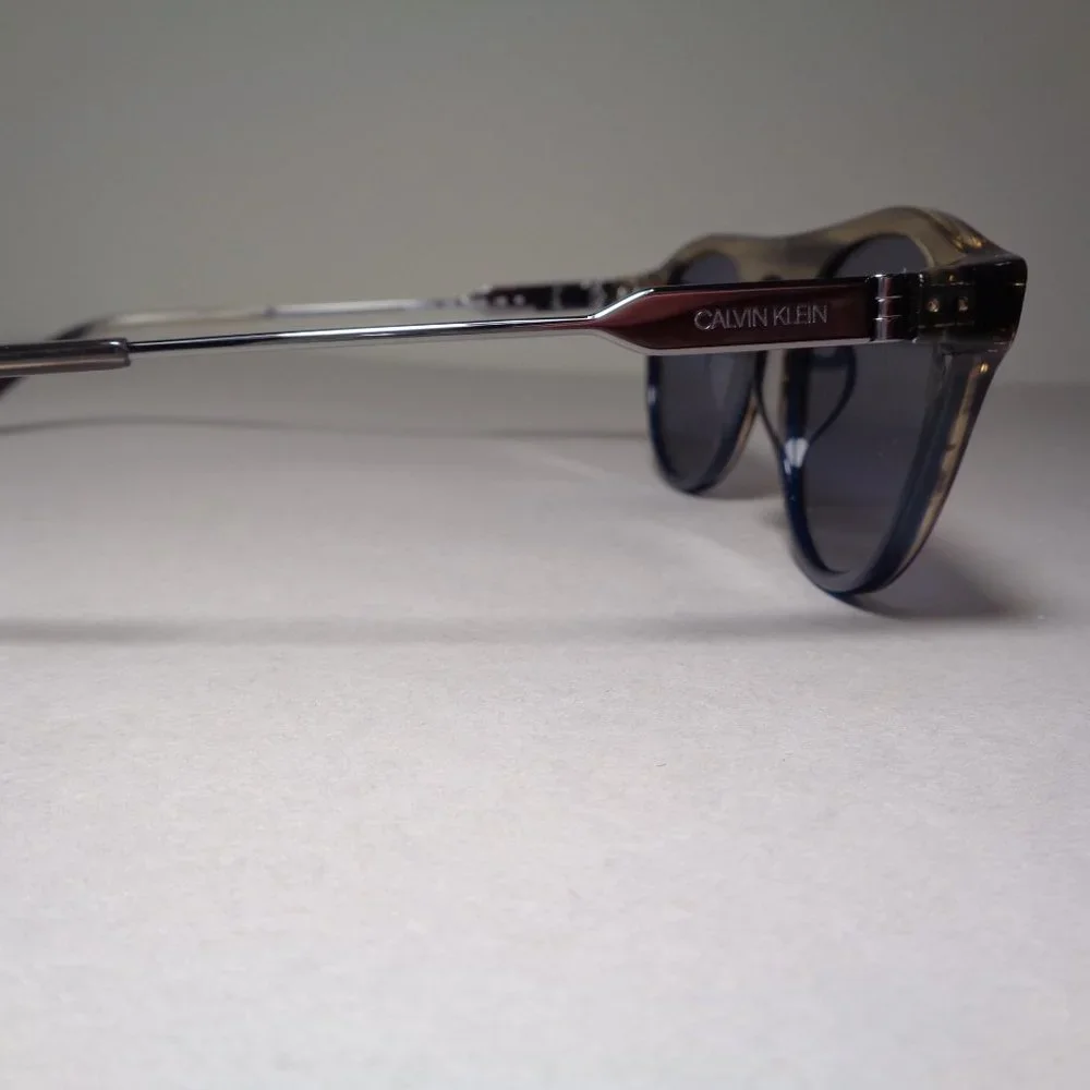 Calvin Klein CK20701S Taupe Blue Horn New Men's Sunglasses